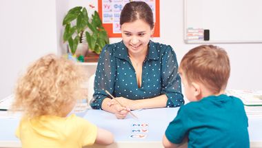 Как научить ребенка читать  — методы и упражнения